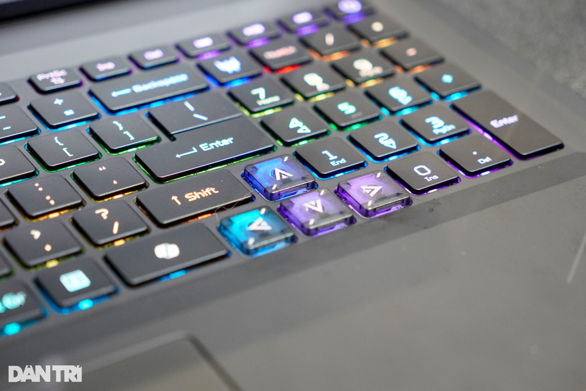 Computex 2025: Laptop gaming AI hiệu suất cao thay thế máy tính bàn - 22 Computex 2025: Laptop gaming AI hiệu suất cao thay thế máy tính bàn - 22
